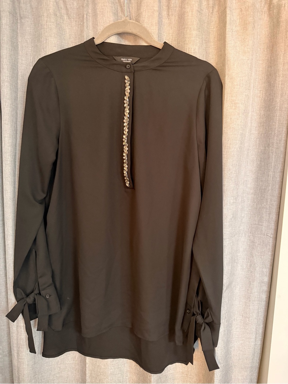 Simply Vera Vera Wang Black Long-Sleeve Tunic with Embellished Placket
